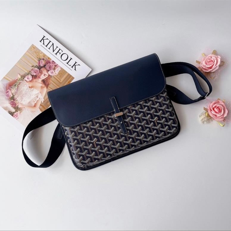 Signature Monogram Small Messenger Bag